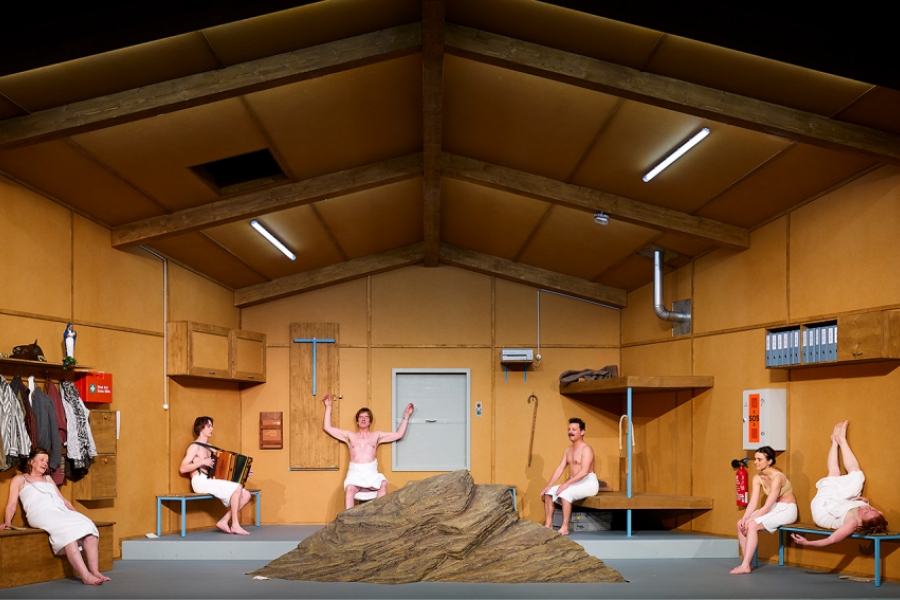 “Le Sommet” au théâtre de l’ Espace à 20H00